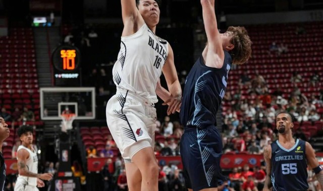 NBA夏季联赛开拓者不敌灰熊，杨瀚森背靠背出战获10分5篮板3助攻