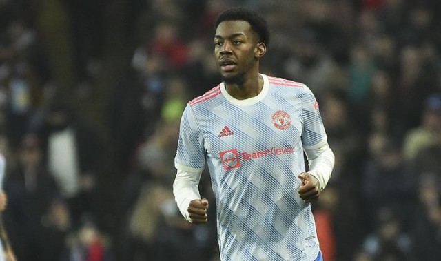 曼联赚了！伊兰加5500万镑转会纽卡，曼联获得15%的二次分成！