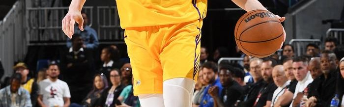 pg电子-詹姆斯想夺冠，湖人新星不值钱，快船交易之后，更有机会得到比尔