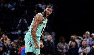 签下四位新秀阵容已超员！黄蜂对交易奥科吉持开放态度