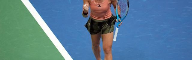 电子游戏平台-张奔斗：今年四大满贯女单四强完美诠释“共同富裕”